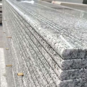 吕梁芝麻白楼梯踏步 花岗岩楼梯板材