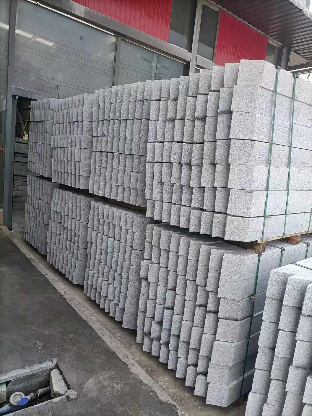 吕梁芝麻白树围石 树池