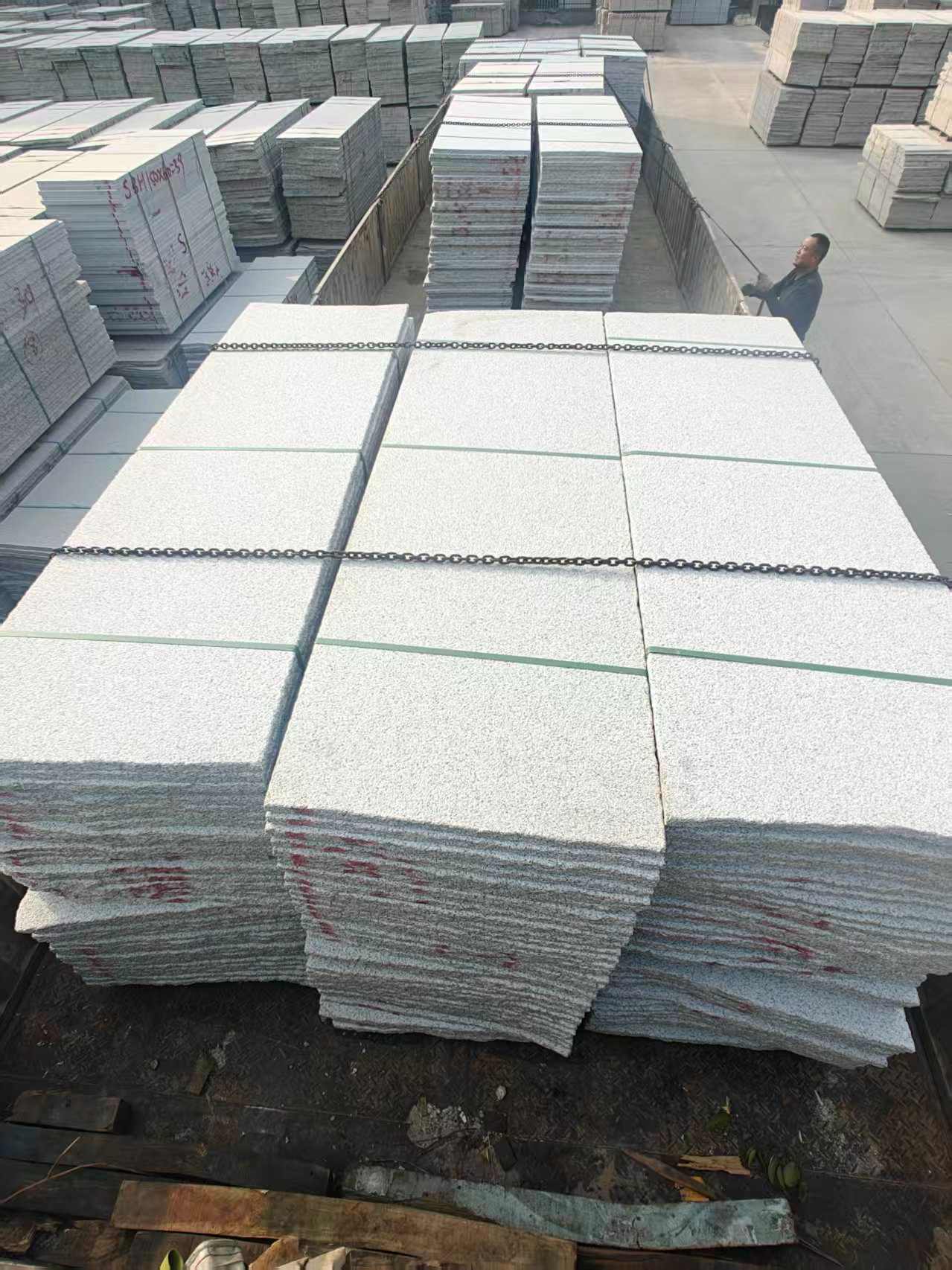 吕梁芝麻白毛板，石材毛板