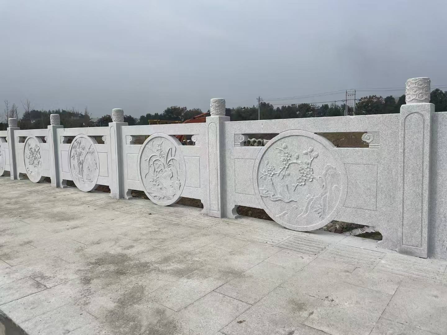 吕梁芝麻白河道栏杆 石材栏杆
