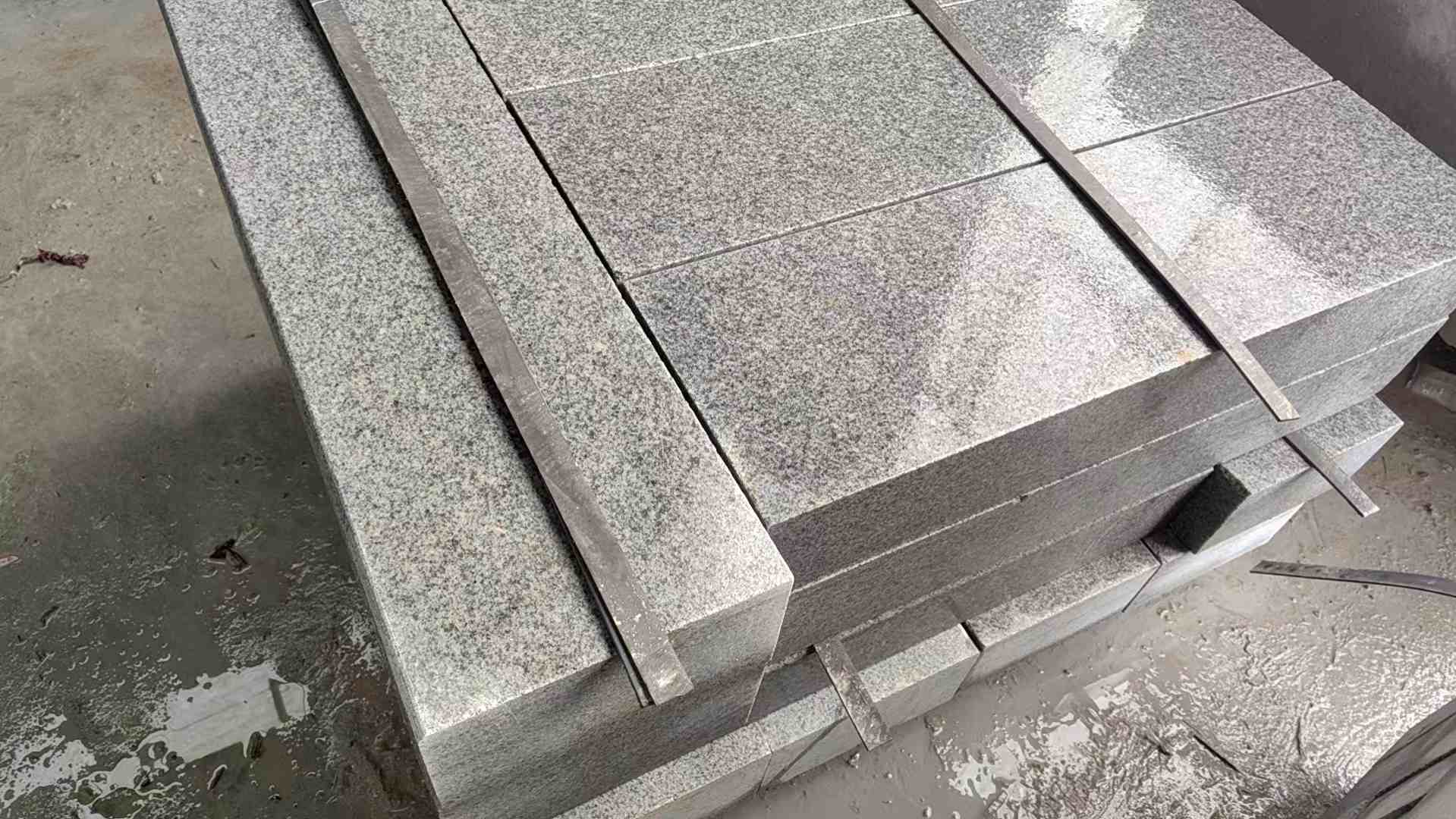 吕梁芝麻灰 芝麻白 路牙石 路侧石 马路牙子